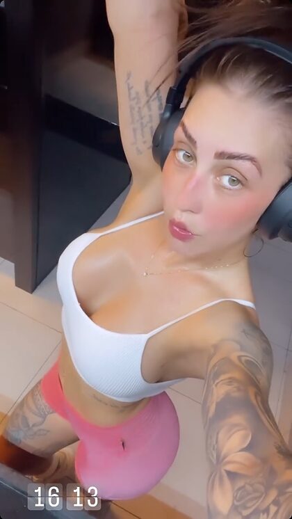 eukaoliveira nude photo #2
