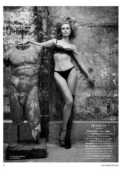 Eva Herzigova nude photo #1