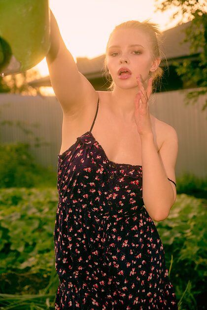 Eva Lee model nude photo #19