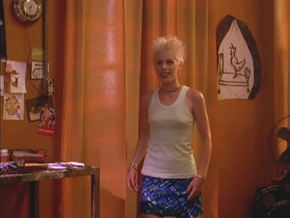 Fairuza Balk nude photo #5