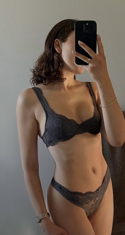 Fiona Elvine nude photo #7