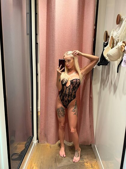Flexibledi nude photo #6