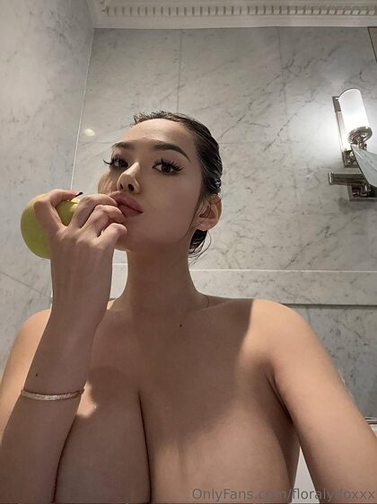 Flora floralydo Floraxial nude photo #32