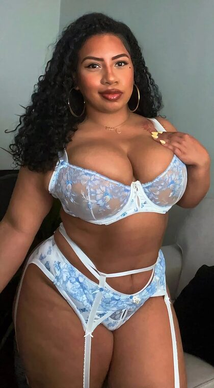 Forevercurlybri nude photo #69