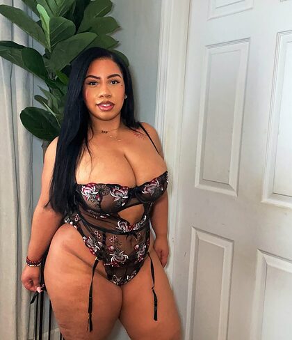 Forevercurlybri nude photo #78