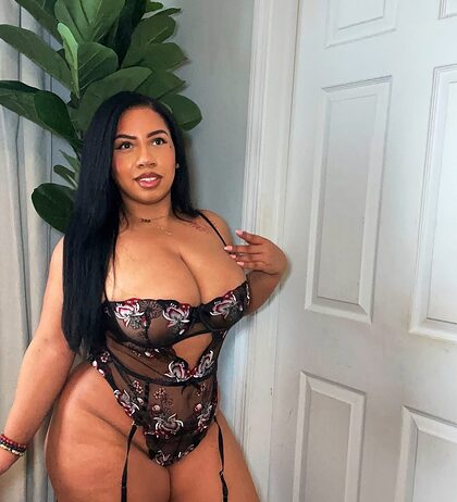 Forevercurlybri nude photo #79