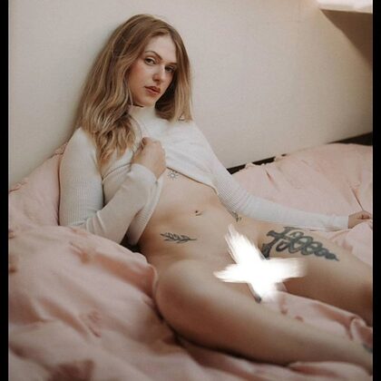 [FR] Abrege Soeur nude photo #8
