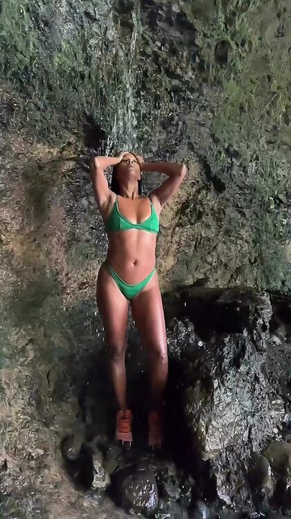 Gabrielle Union nude photo #34