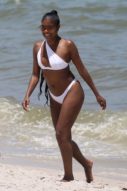 Gabrielle Union nude photo #40