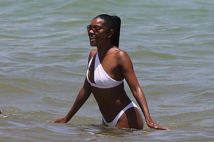 Gabrielle Union nude photo #57