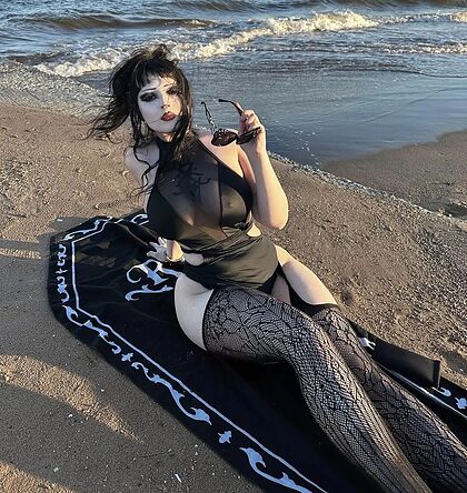 ghoulishbats nude photo #14