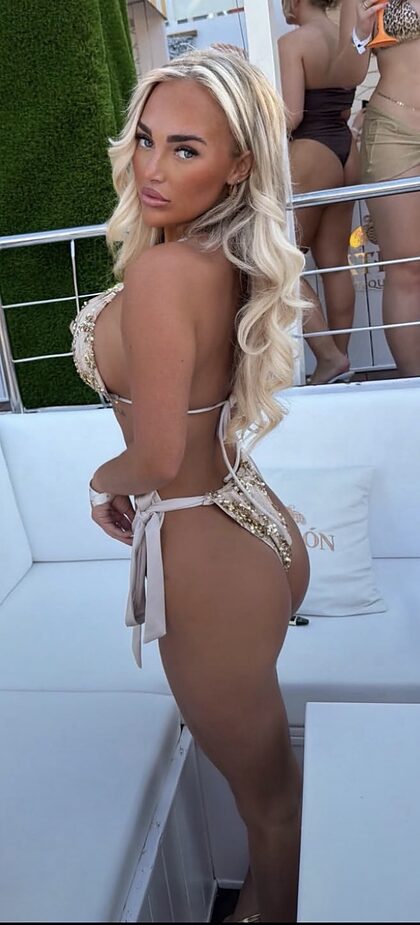 godblesslaur nude photo #5