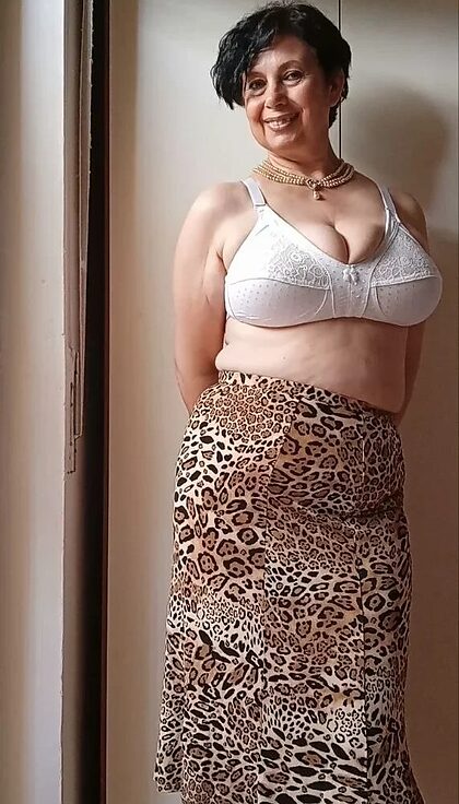 Good Old White "Industrial" Bras nude photo #33
