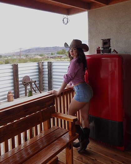 Grace Garcia nude photo #37