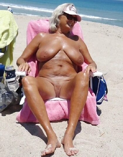 Grannies GILFs nude photo #1