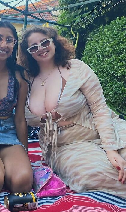 H Curviest Thiccest Growing nude photo #41