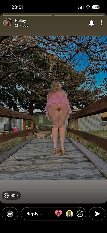 Hailey P nude photo #12