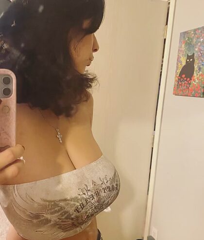 Heily C nude photo #16