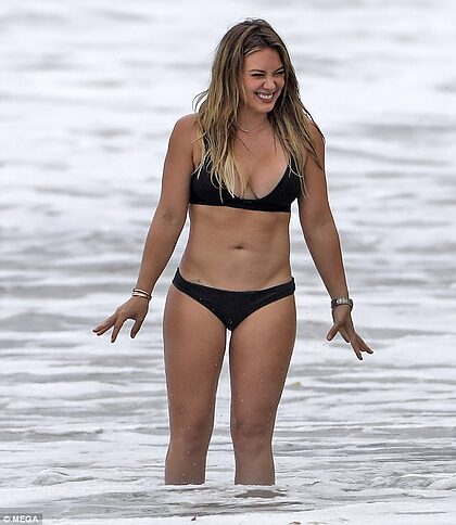 Hilary Duff nude photo #60