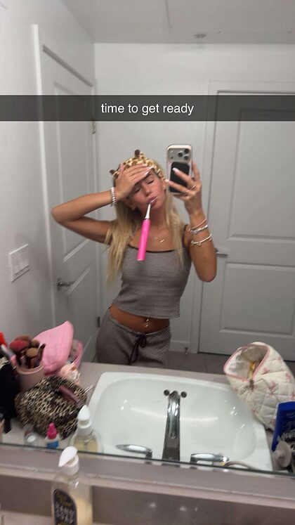 Hippicam nude photo #137