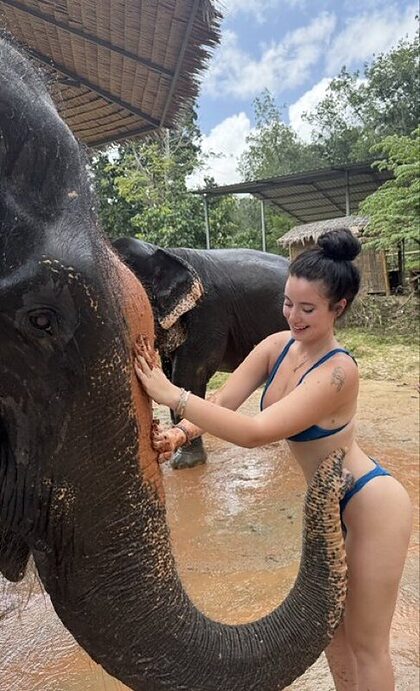 Hotblockchain nude photo #94