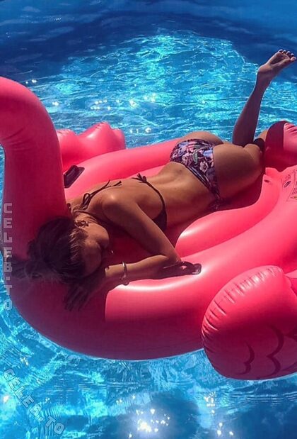 Ina Ariana Renz nude photo #29
