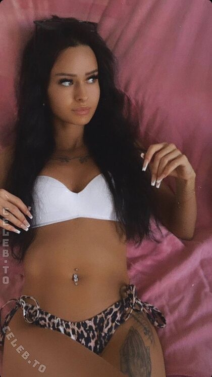 Ina Ariana Renz nude photo #67