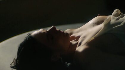 Isis Valverde nude photo #26
