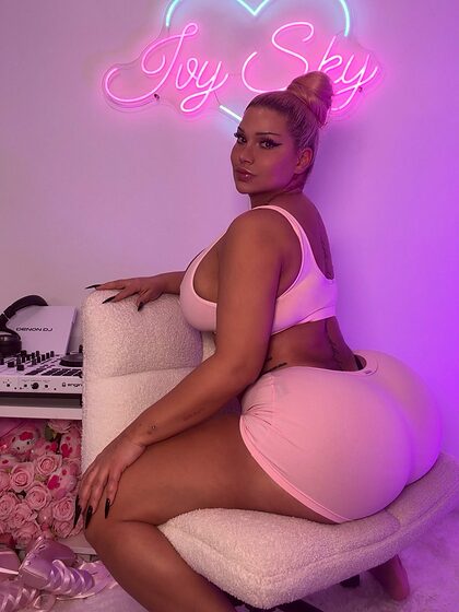 IvySky nude photo #8