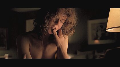 Jacinda Barrett nude photo #10