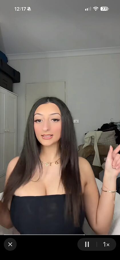 Jan H. nude photo #4