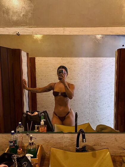 Jany nude photo #4
