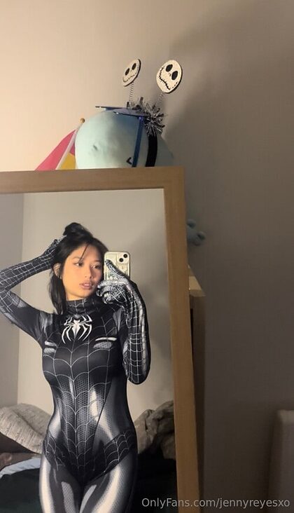 Jennyreyesxo nude photo #4