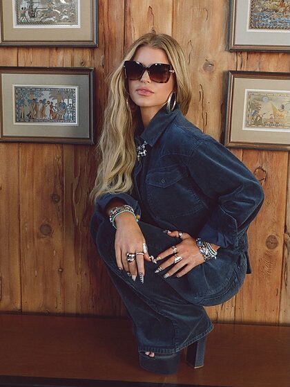 Jessica Simpson nude photo #8