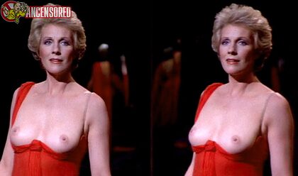 Julie Andrews nude photo #10