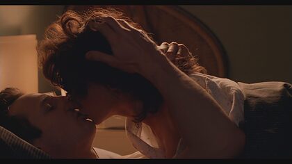 Julie Graham nude photo #1