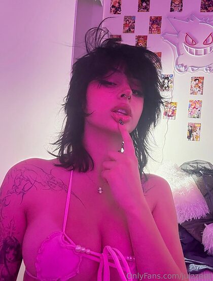 Julzzess nude photo #39