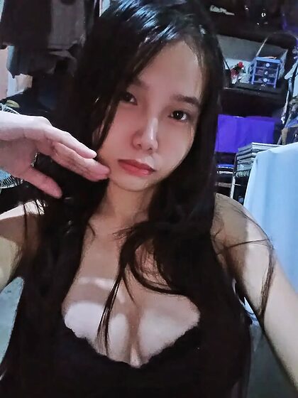 Kaine Dingal nude photo #17