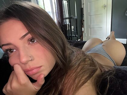 Kait Violet nude photo #4