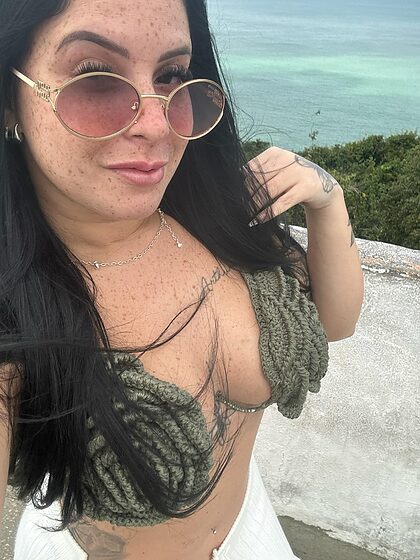 KAMILLA FARIA nude photo #14