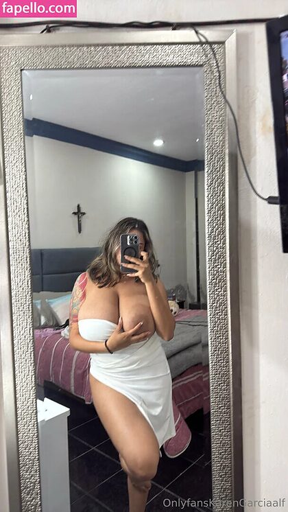 Karen G HFS nude photo #17