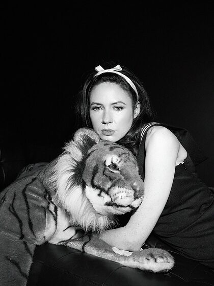 Karen Gillan nude photo #42