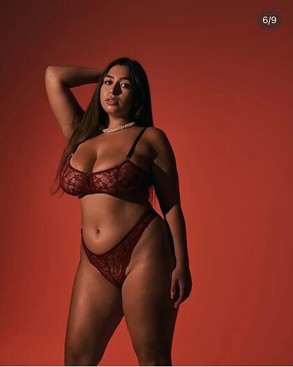 Karina Mural nude photo #33