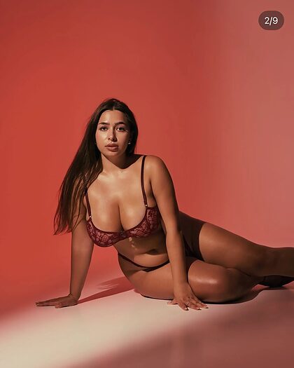 Karina Mural nude photo #39