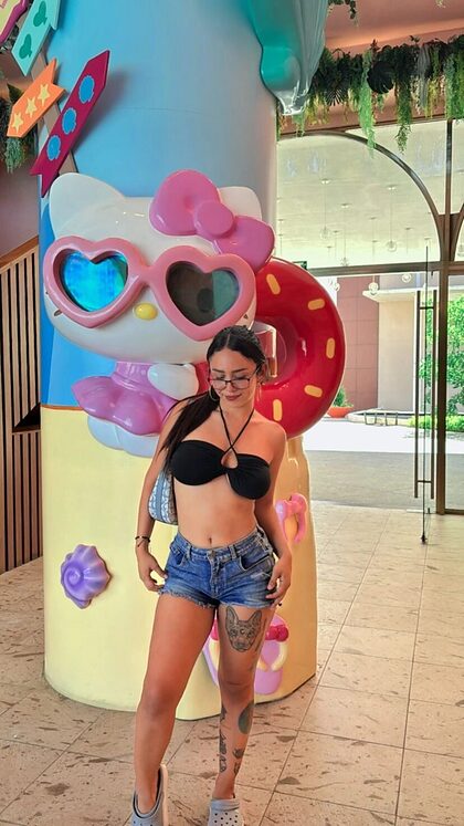 Karla nude photo #16
