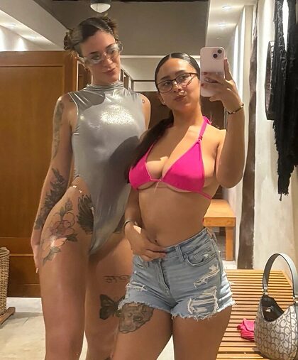 Karla nude photo #24