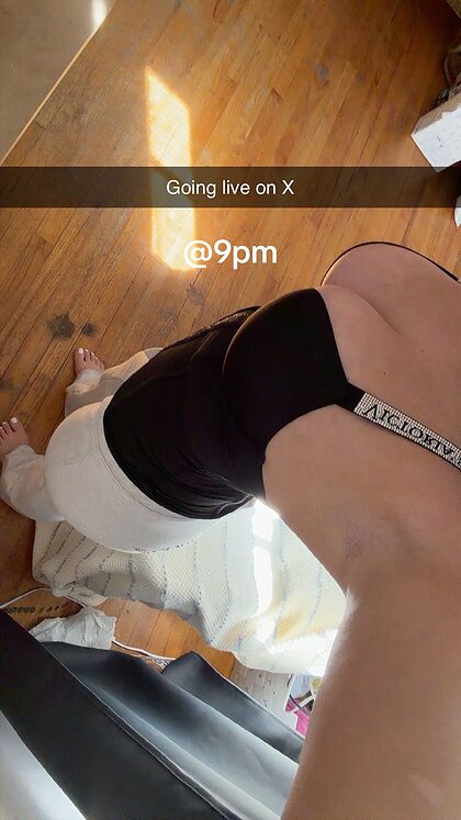 katemess3 nude photo #4