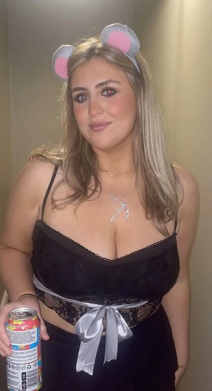 Katie G nude photo #44