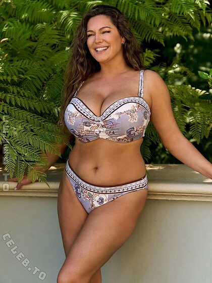 Kelly Brook nude photo #448