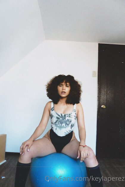 keylaperez._ nude photo #13
